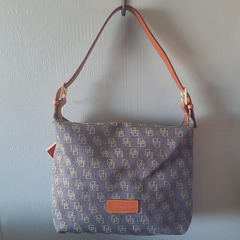 Dooney and Bourke Shoulder Sac